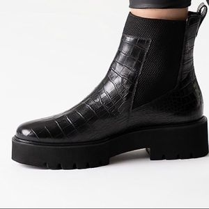 Black Leather platform boot. 8.5 Black